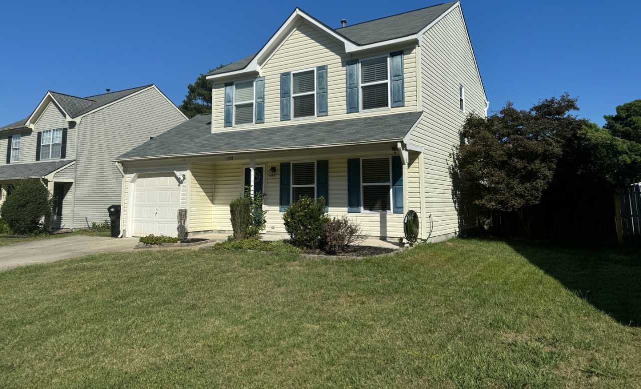 HOLLAND FARMS - Three Bedroom Home