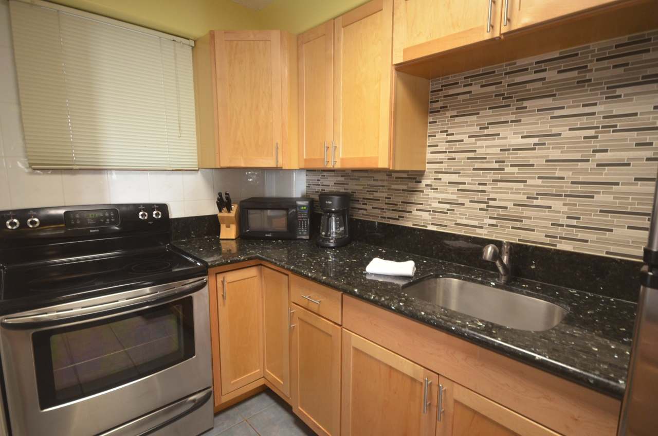 417 Nohonani Street - 405