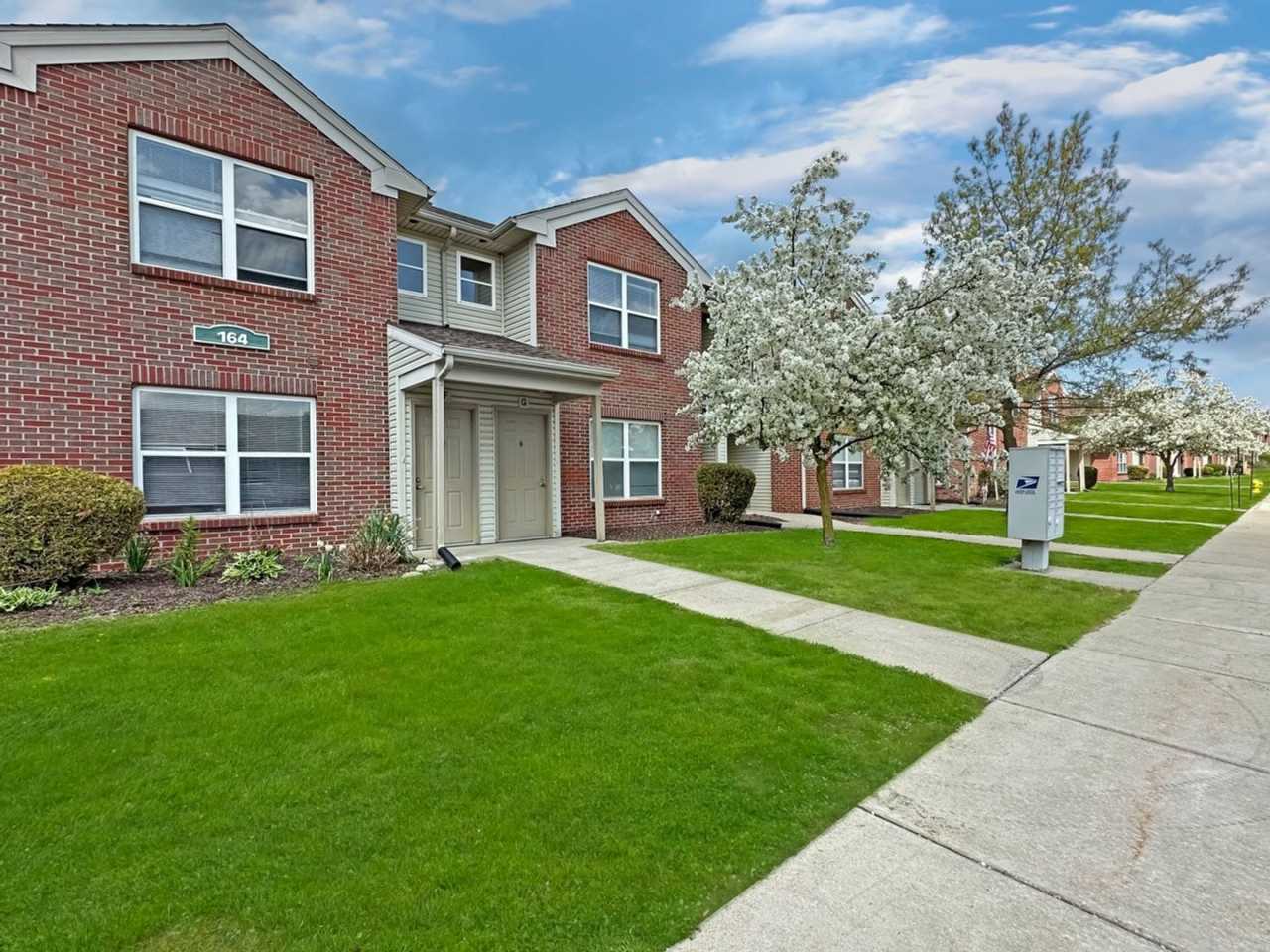 Adrian College Less than 2 miles away*********** Sand Creek 1 Bedroom*************Rent $999/month