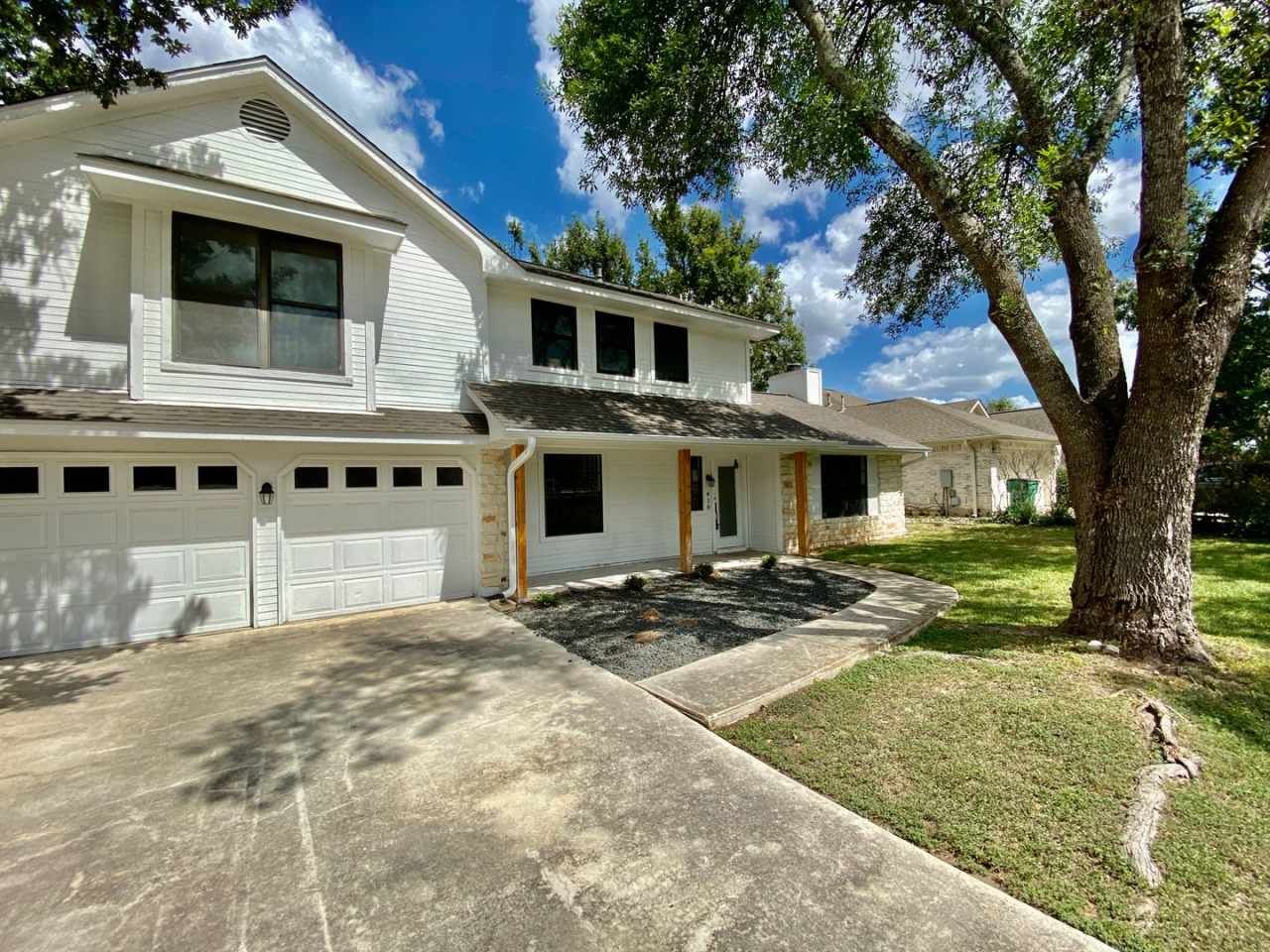 Lovely 3 Bedroom 2.5 Bathroom 2 story in Cedar Park!!!