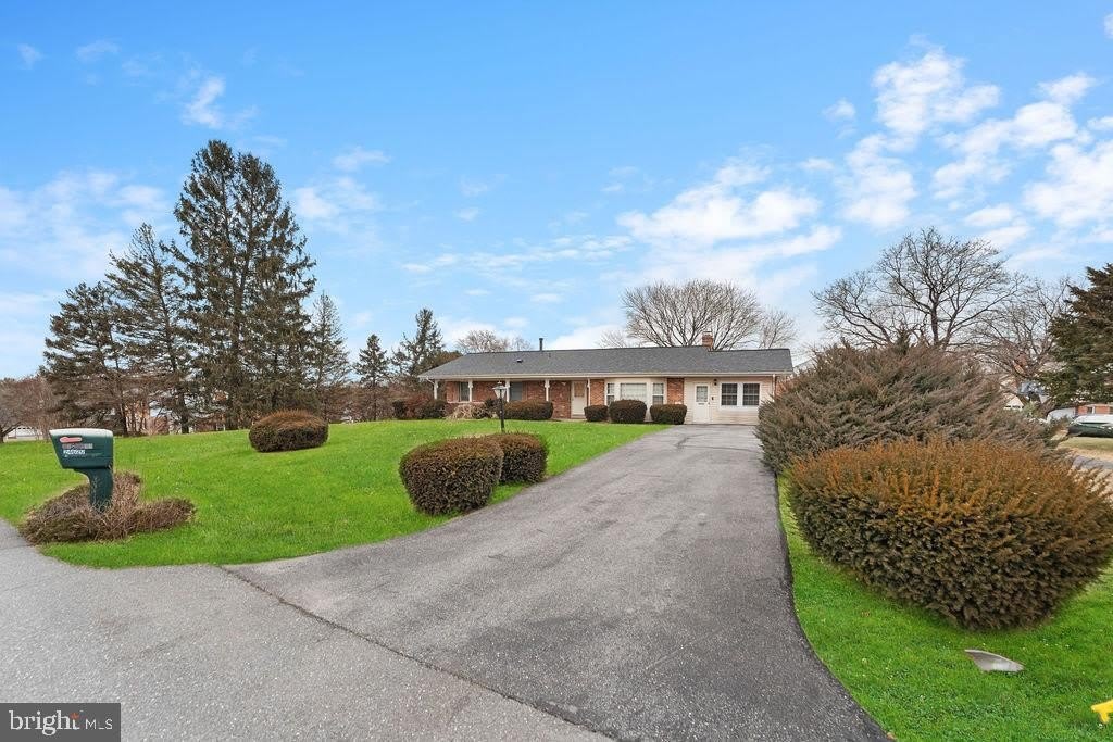 24620 MARLBORO Drive