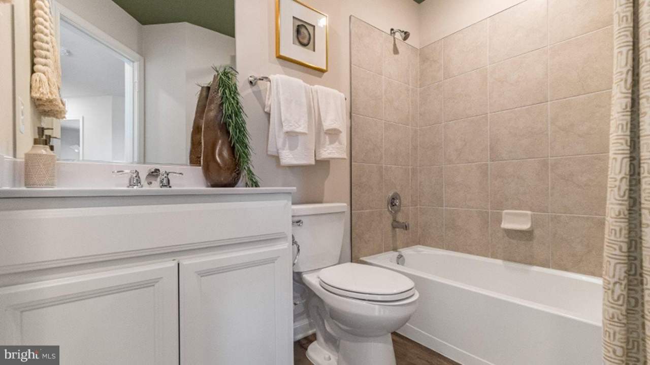 1233 CEDAR VALLEY ROAD