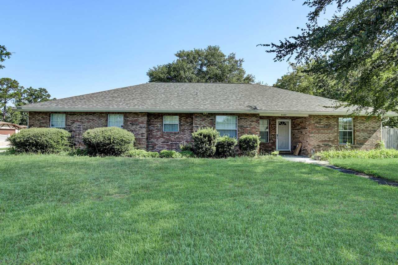 3 bedroom/ 2 bathroom home on the Westside!