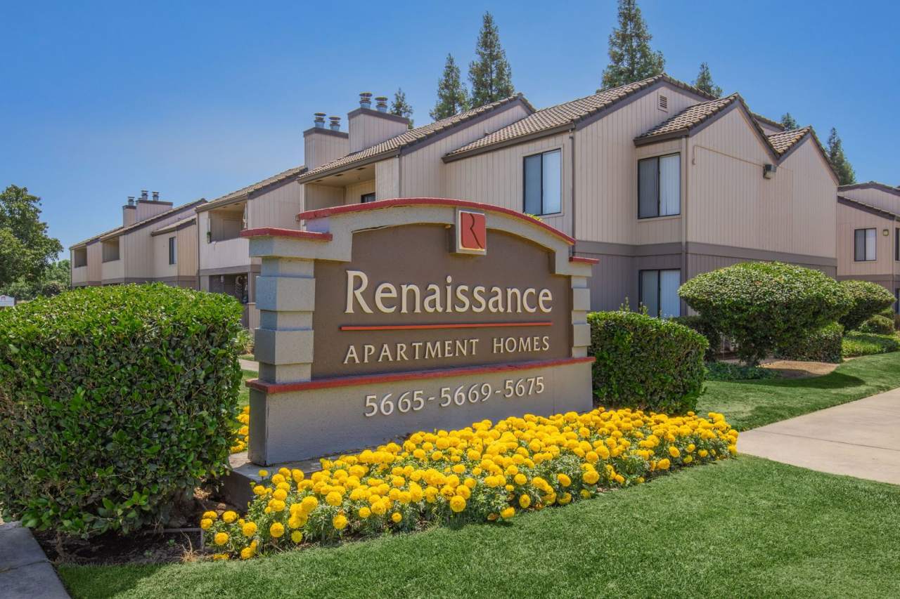 Stop by today at the 1 bed / 1 bath of your dreams! 700 Sq Ft!