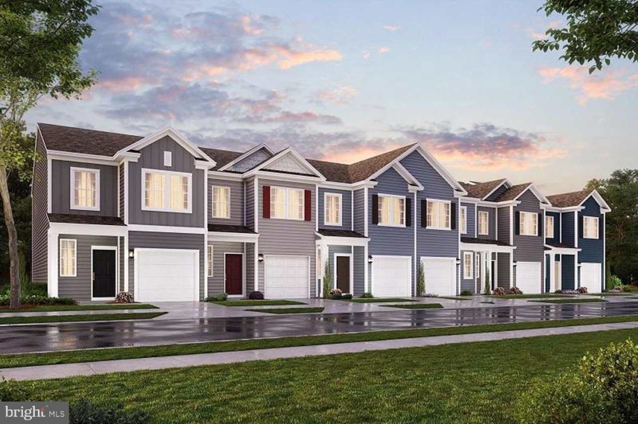 221 CATERPILLAR DRIVE