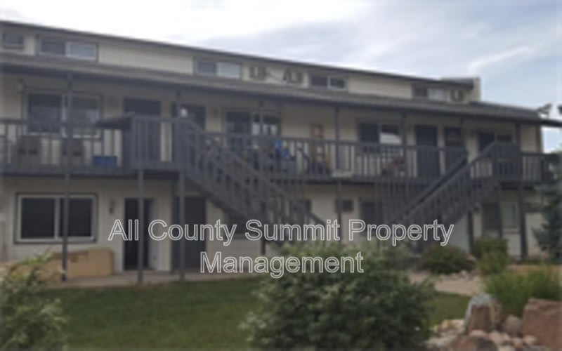 2229 Collyer Street, Unit 4