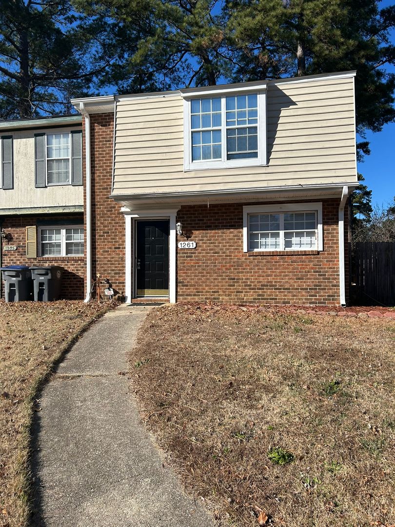 Town House- Rocky Mount