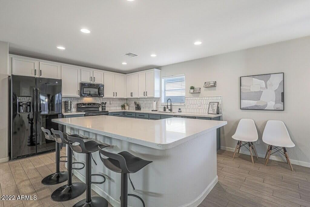 11723 W DONALD Court