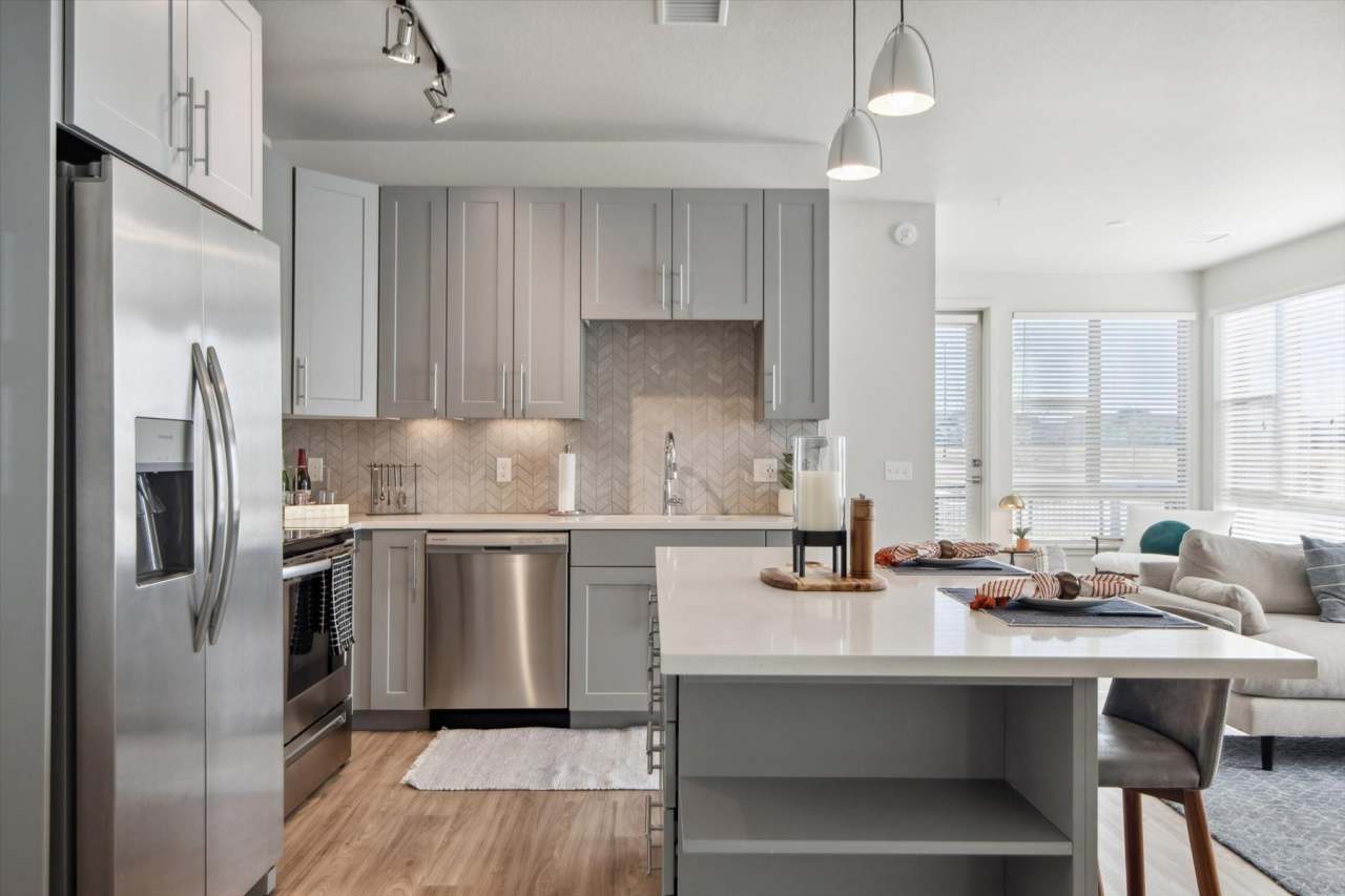 Hangar 61 @ Pena Station