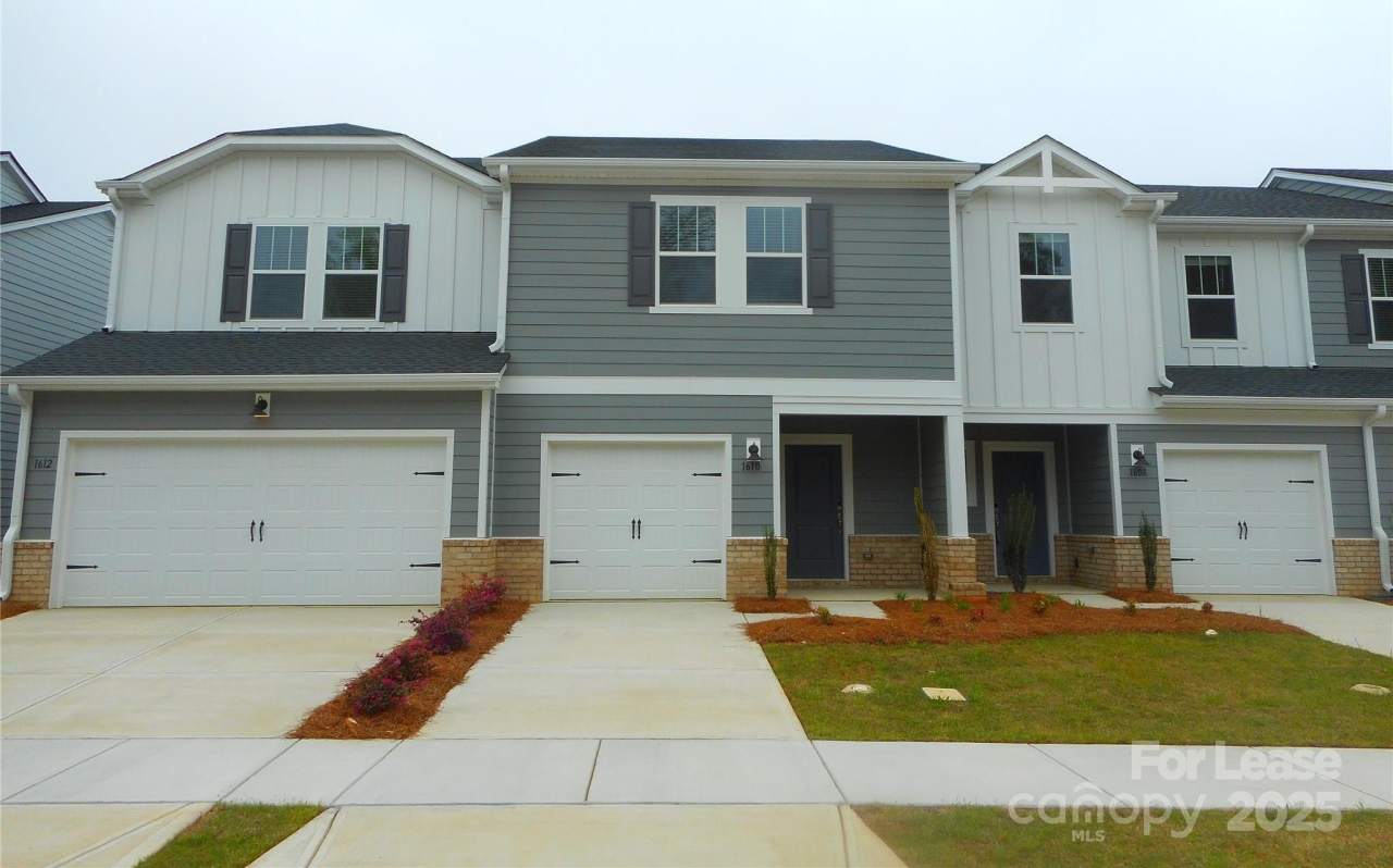 1610 Village Grove Lane