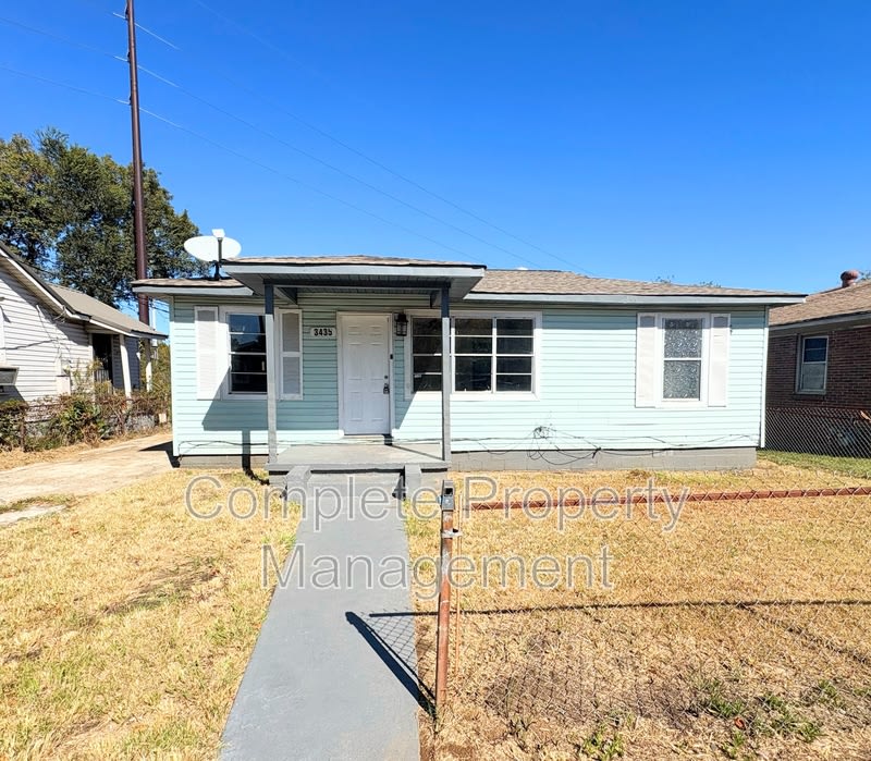 3435 33rd Place North