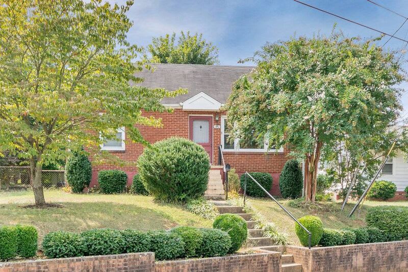 1212 St. George Avenue