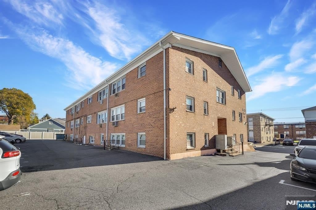 17  Cuozzo Street B-5