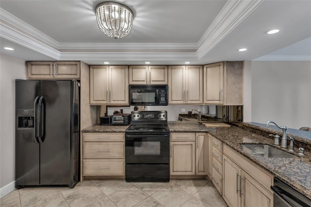 2900 NE 14th Street Cswy