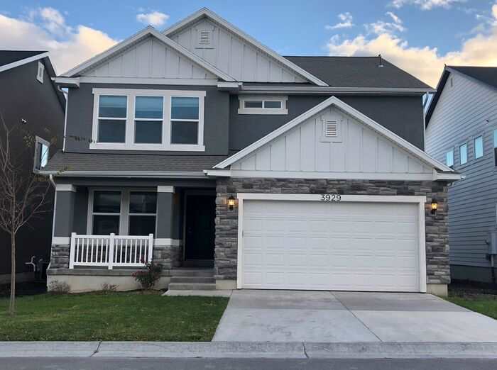 3929 West 1800 North