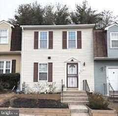 2707 FAIRDALE Terrace