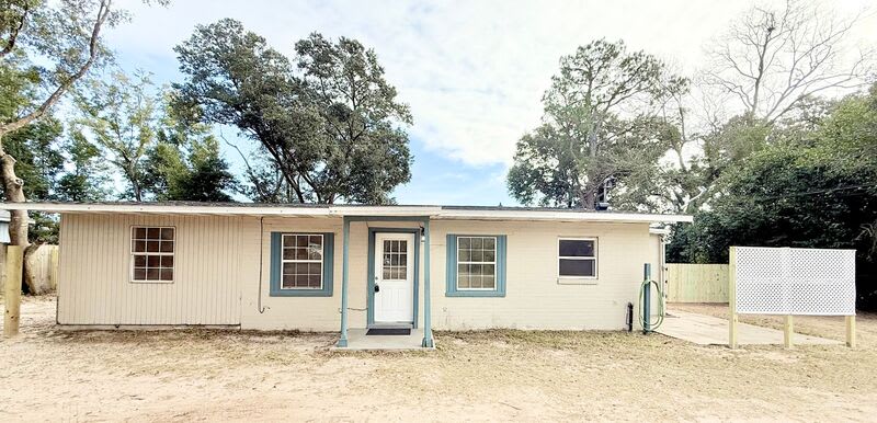 4716 W Spencer Field Road