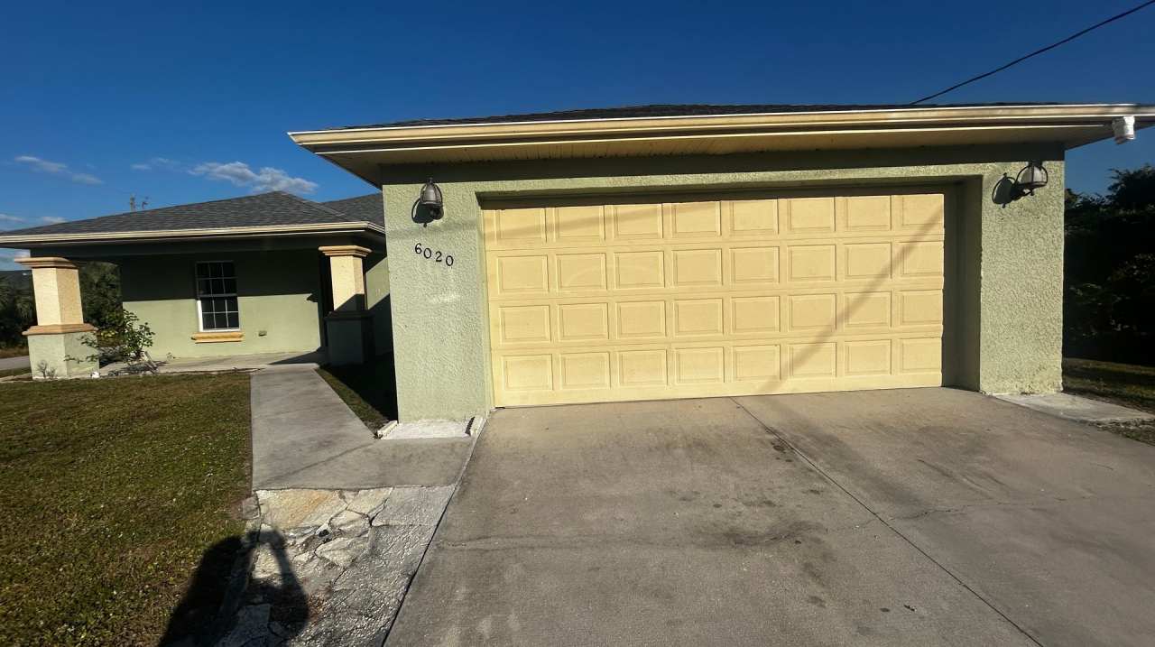 Charming Single-Family Home for Rent in Lehigh Acres