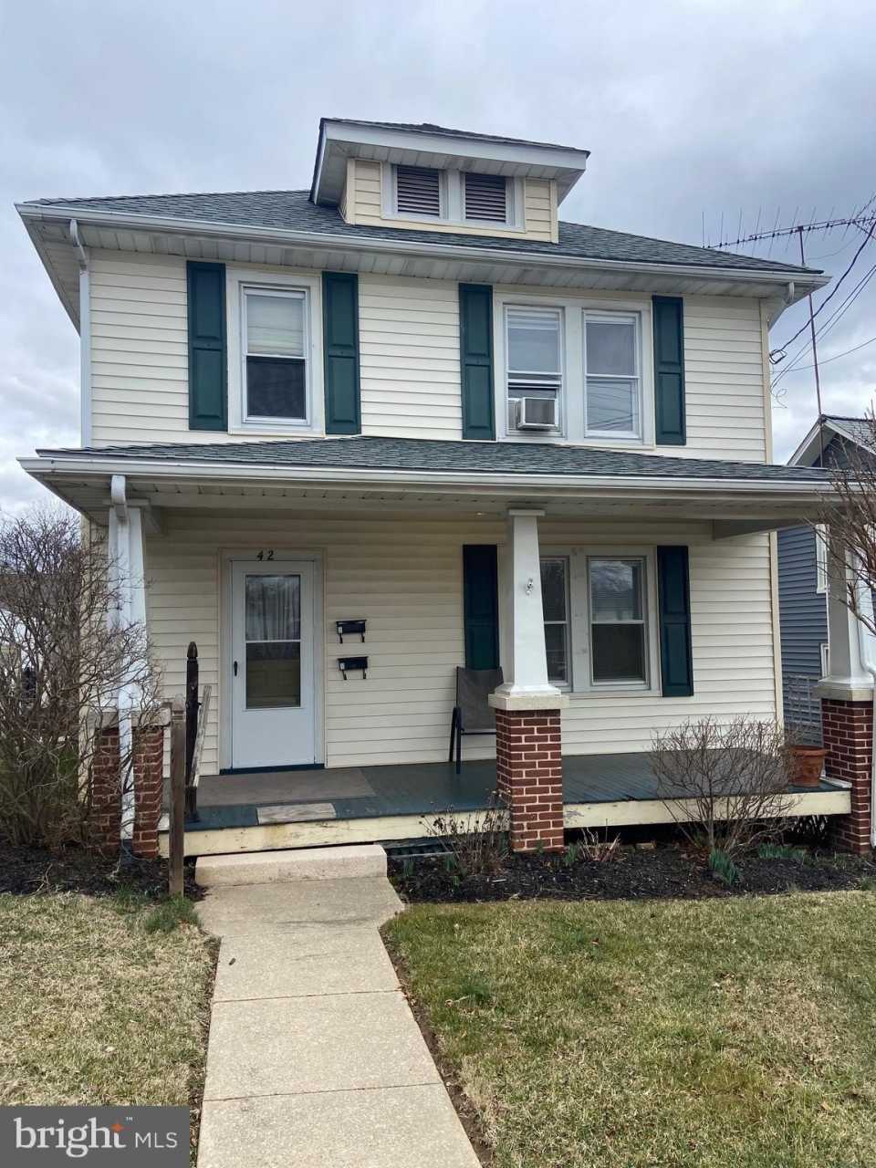 42 WESTMORELAND STREET