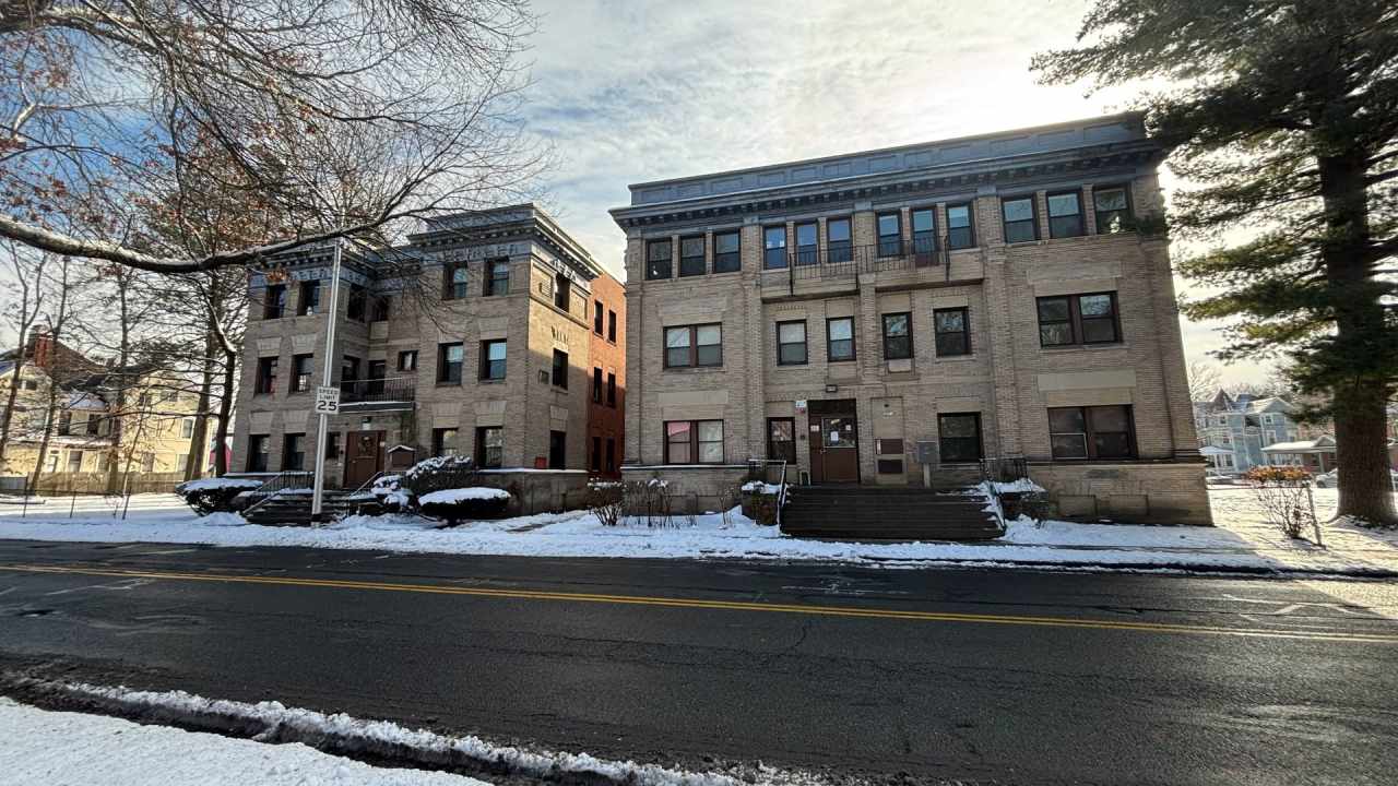 4 Bedrooms 1.5 Bath Apartment with Heat and Hot Water Included!