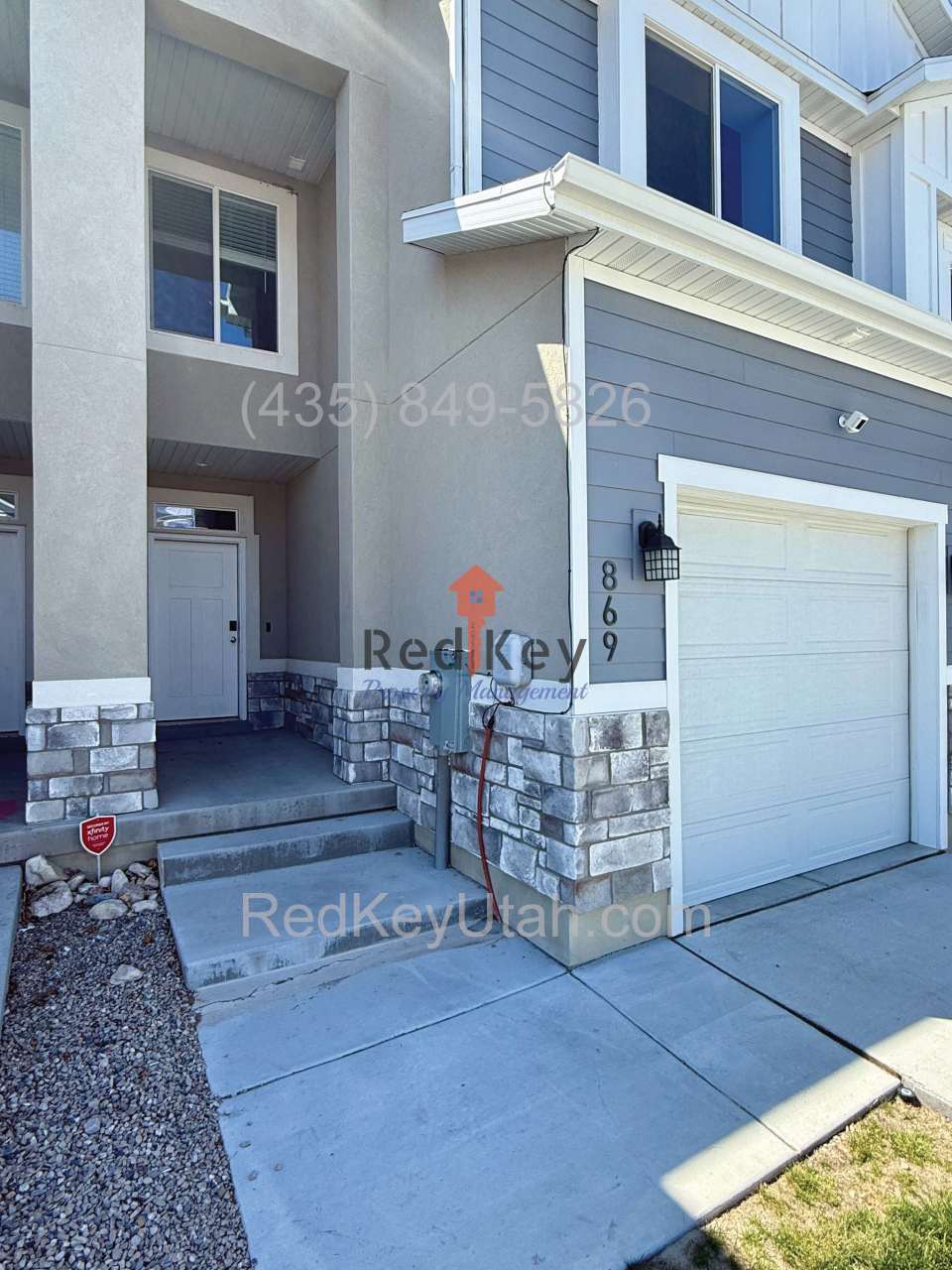 869 Glen Eagles Ct