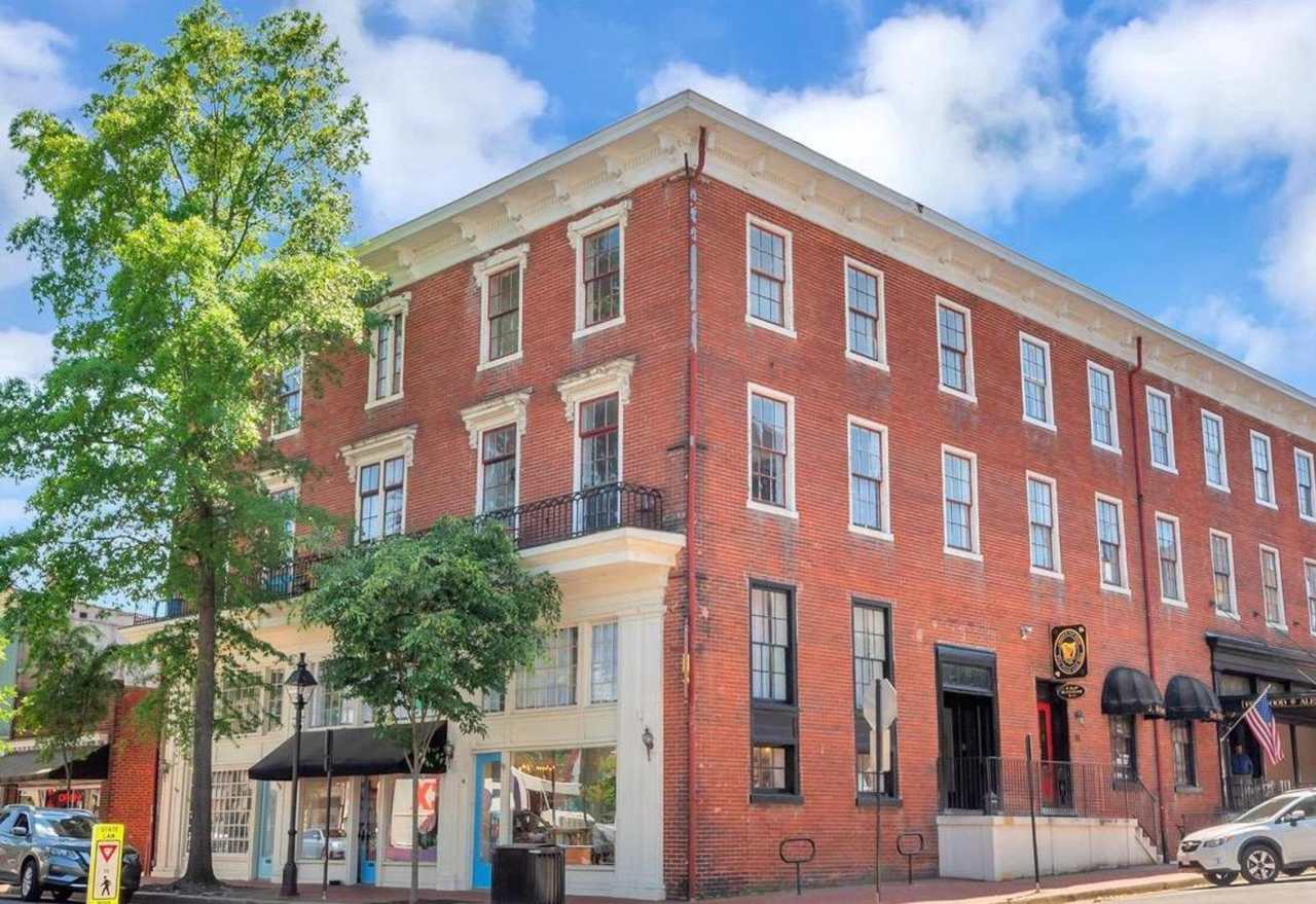 IMMEDIATE OCCUPANCY! Convenient Location!