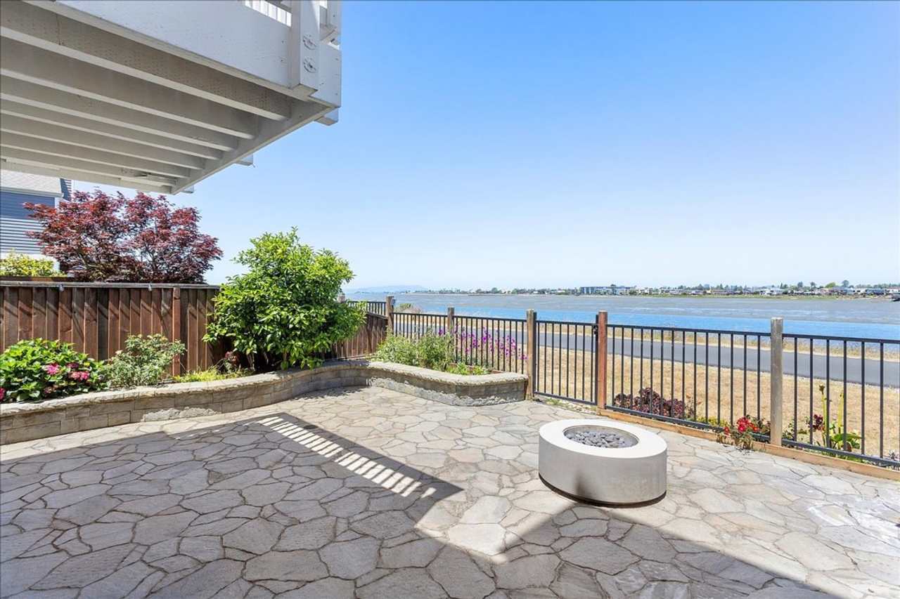 53 Bay Park Terrace - 2 bedroom | 2.5 bath | Single family home