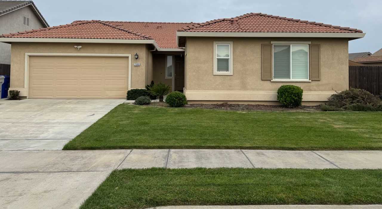 Spacious 4 Bedroom 3 1/2 Bath Home Available Now