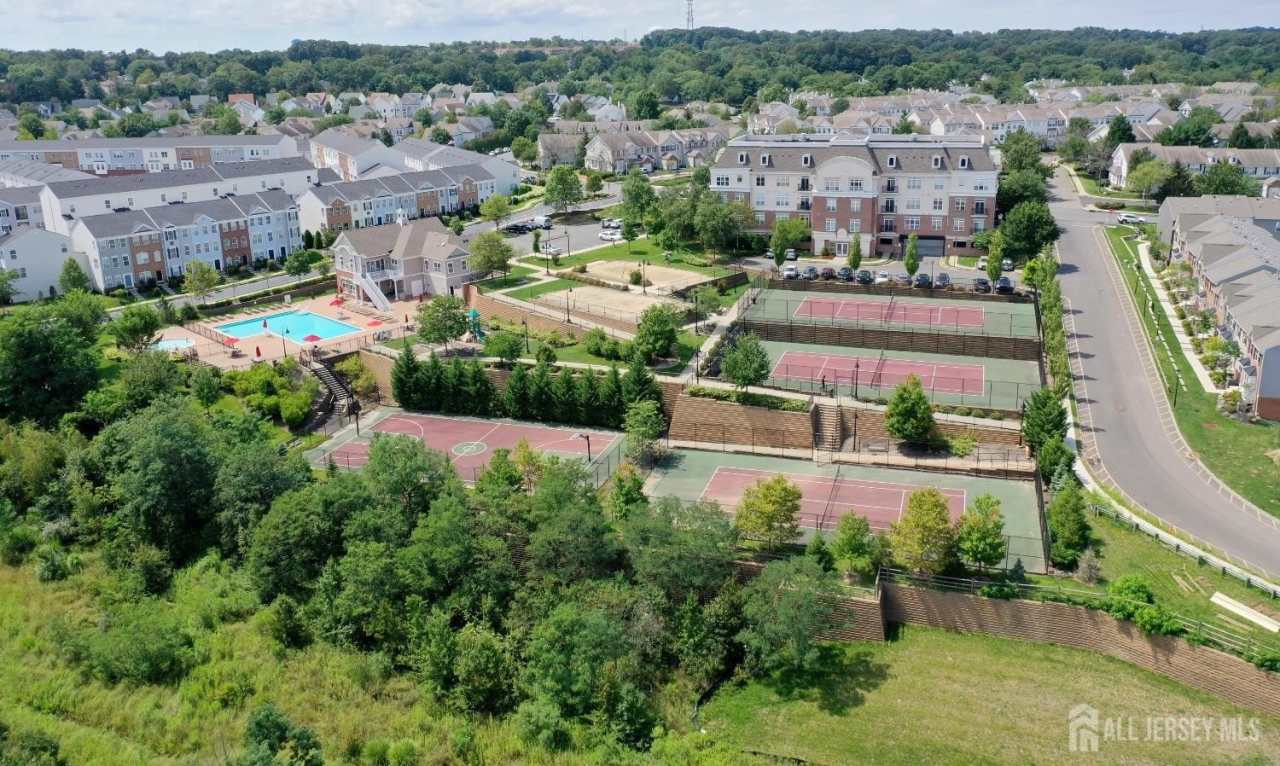 6406 Fernandez Court