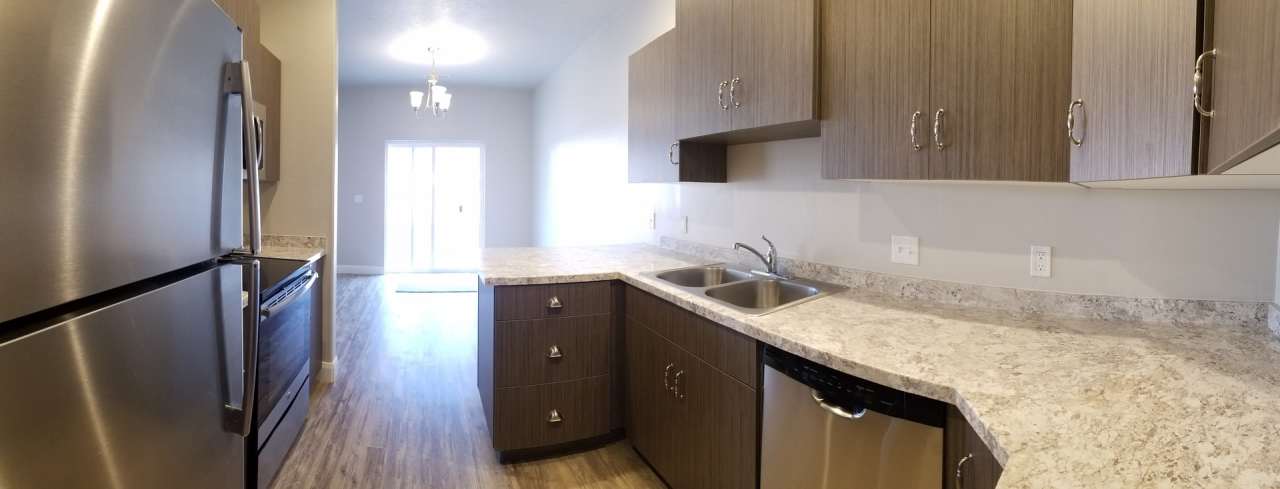 3 bedroom 2.5 bath -Townhome in the heart of Cedar City!