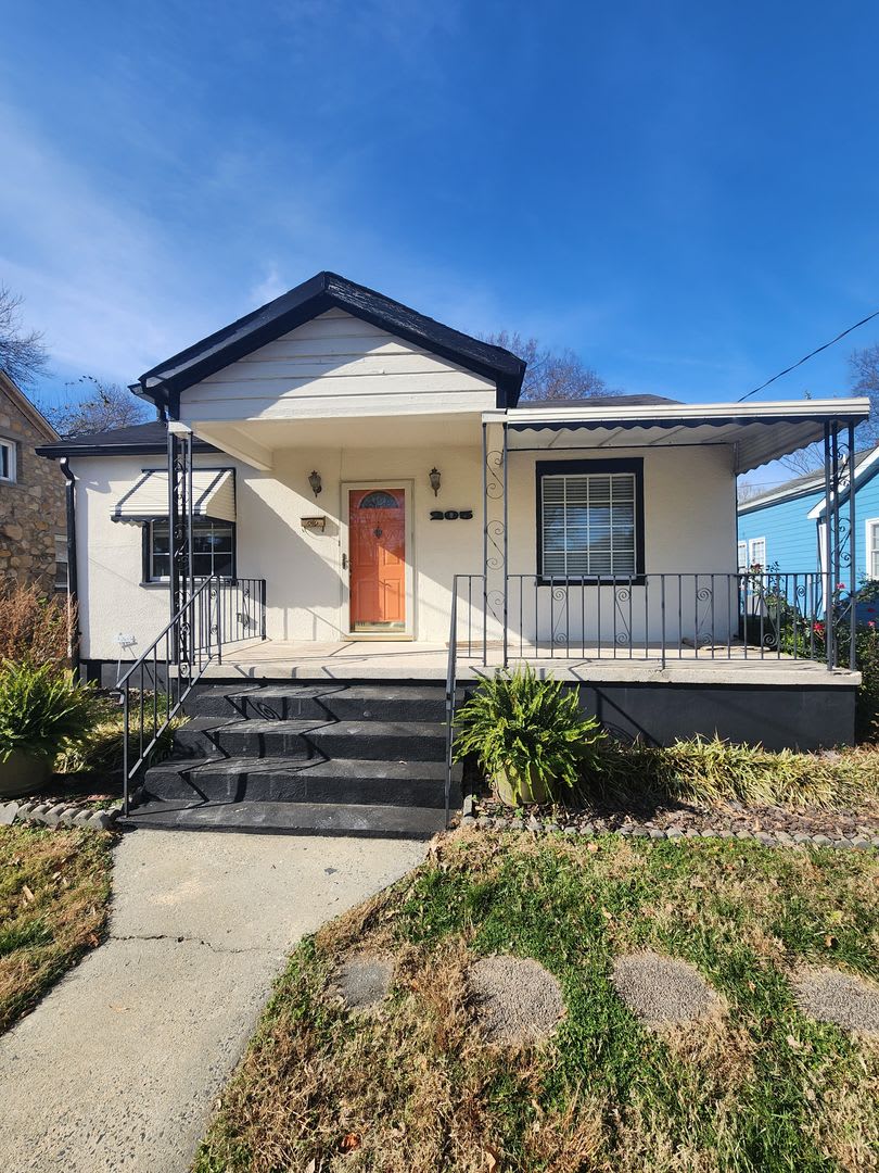 Chapel Hill / 3br House on N. Graham St AVAILABLE NOW