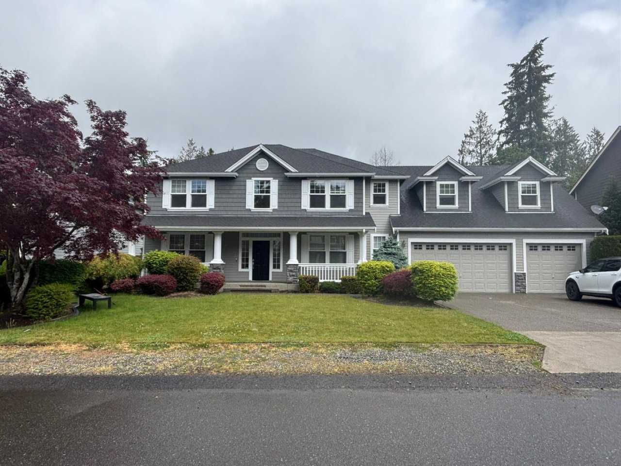 Beautiful home in quiet Puyallup neighborhood