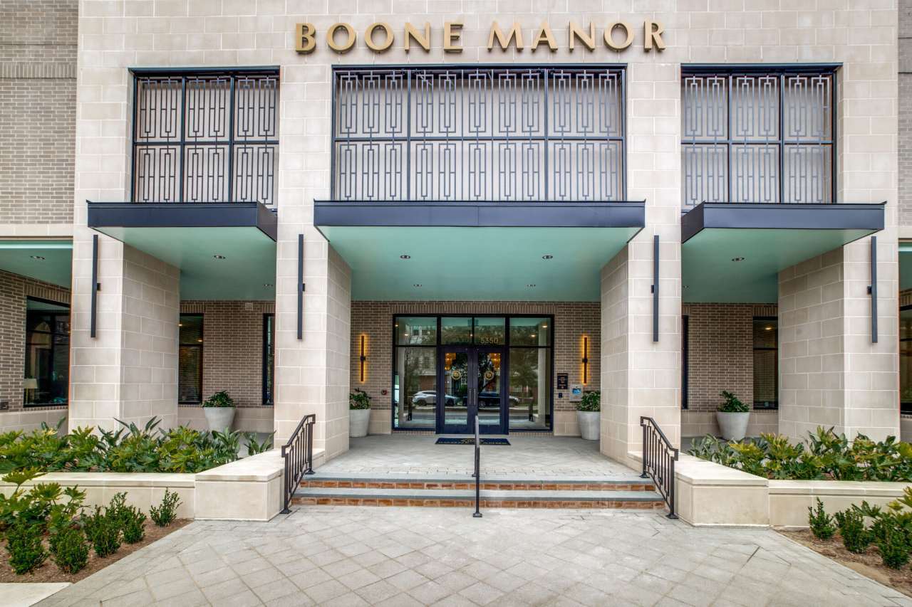 Boone Manor