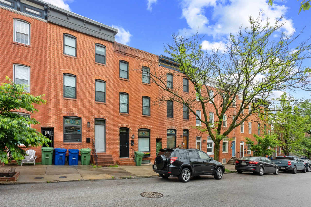 Upper Fells Point Townhouse - 3+ Bedrooms, 4 Bathrooms