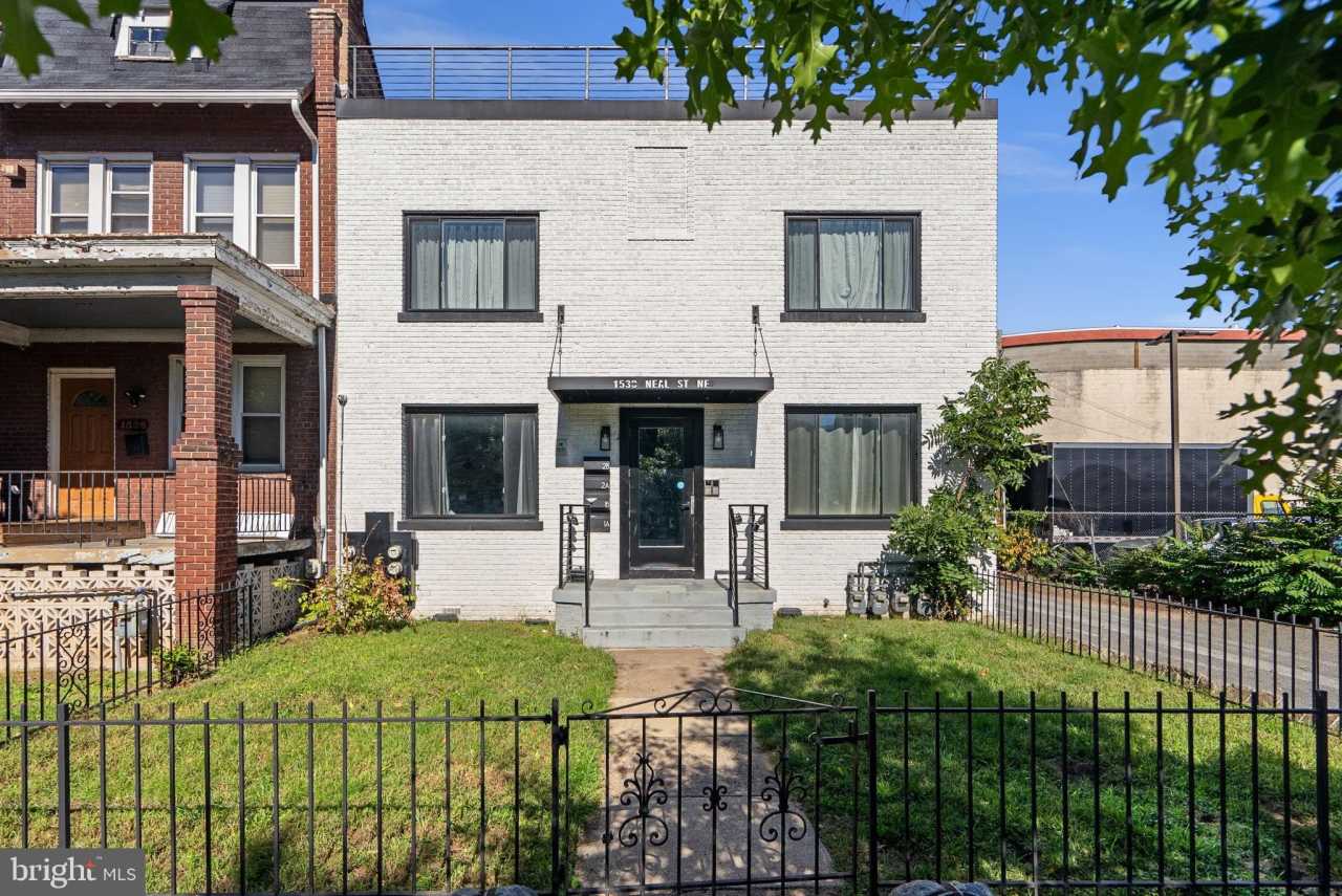 1530 NEAL Street NE unit: 2A
