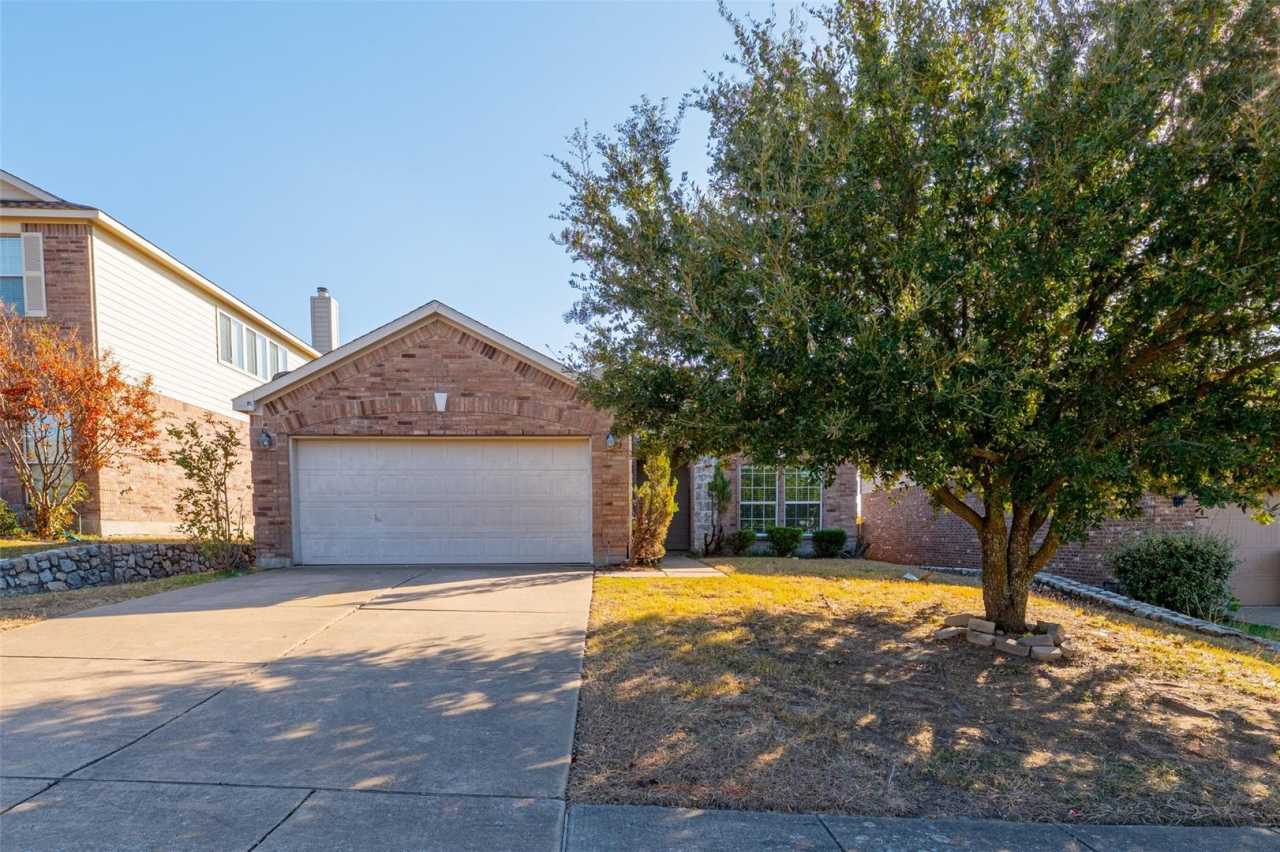 Charming 3 bed 2 bath in Anna TX