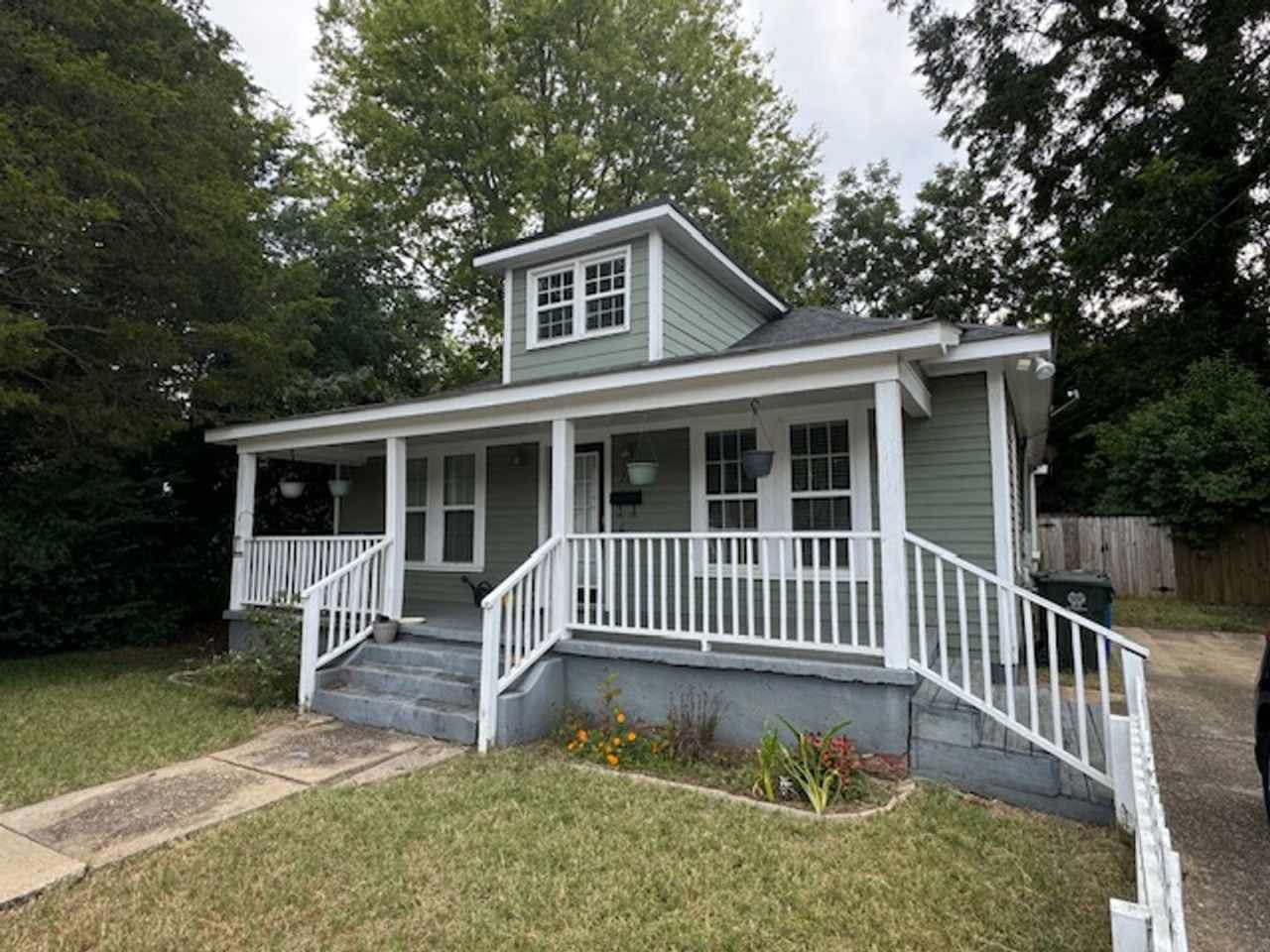 Charming 1925 Craftsman Bungalow in Downtown Raleigh
