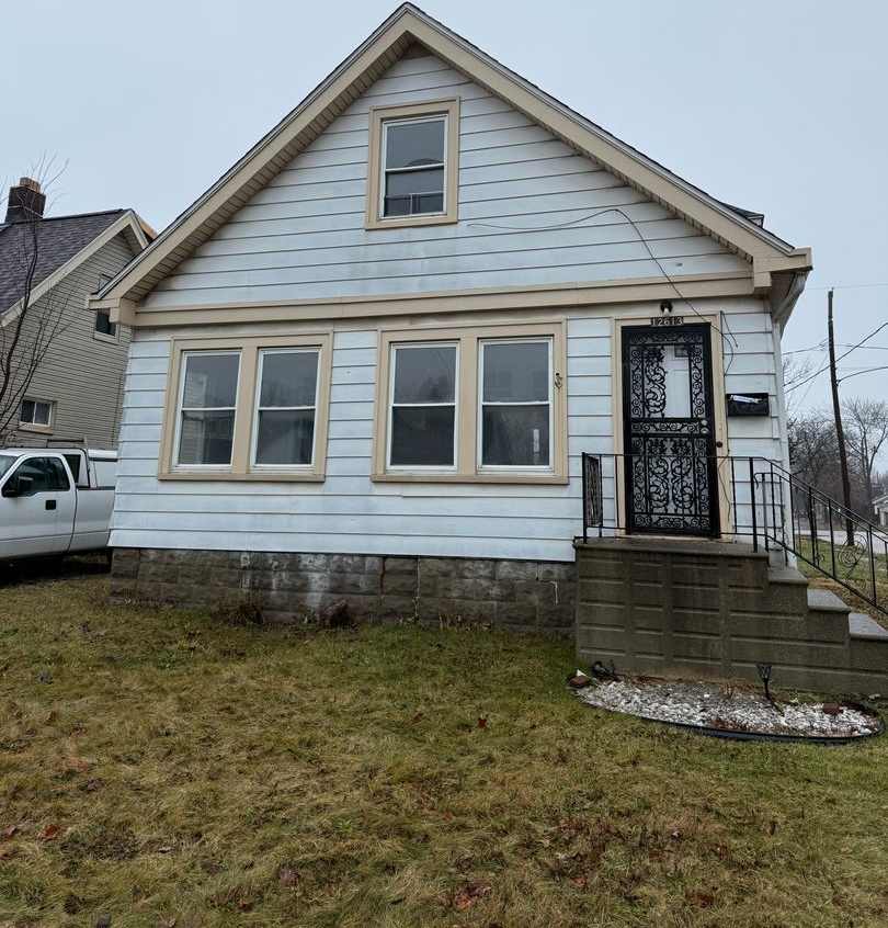 3bd Single Cash Pay/Section 8