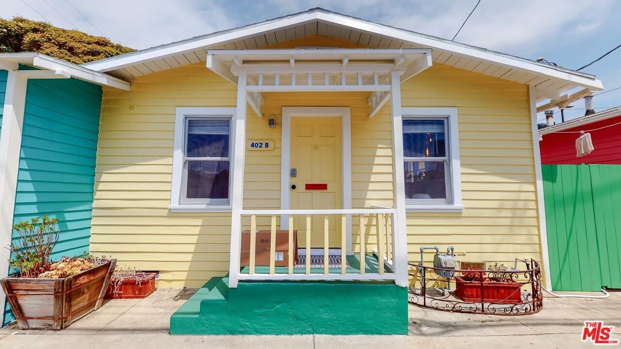 402 N Venice Blvd unit: B