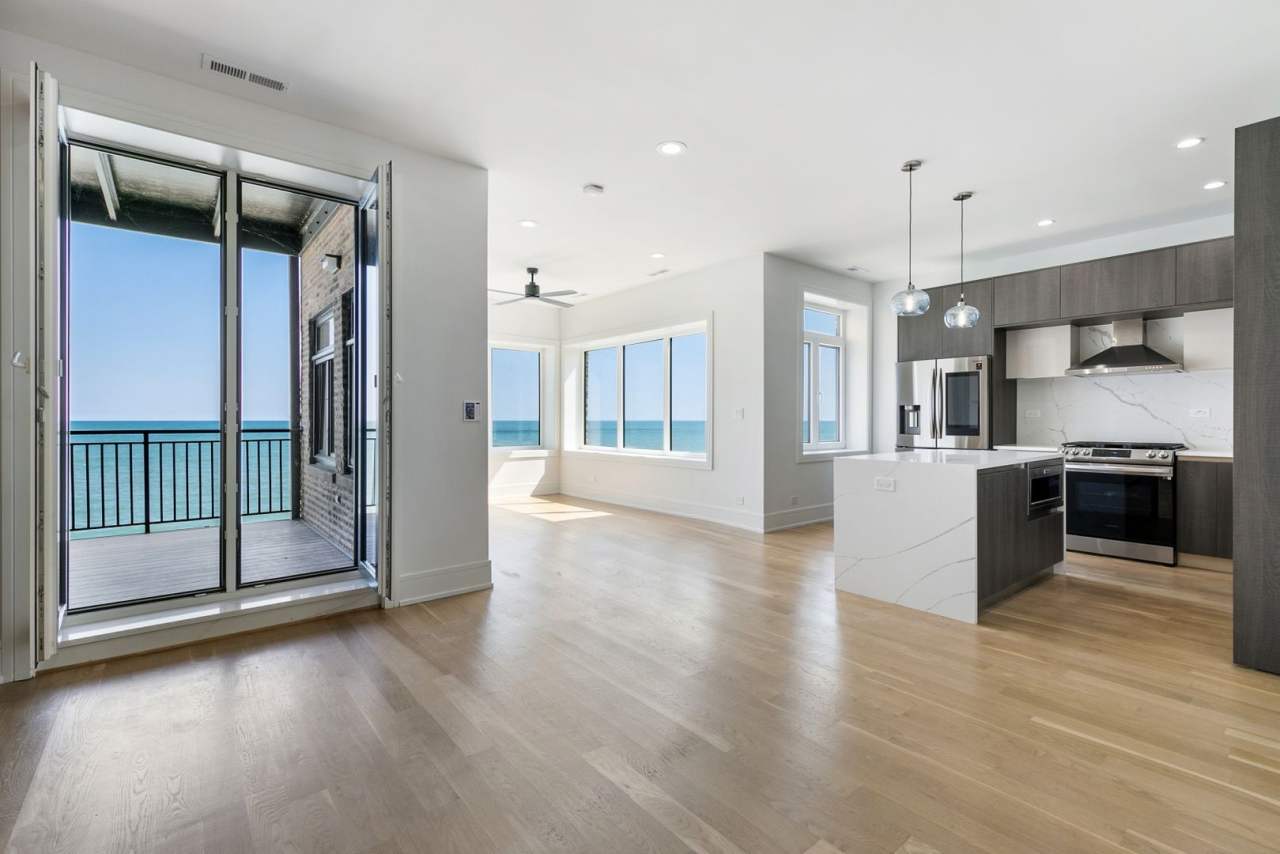 7731 N Eastlake Terrace