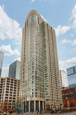 345 N LaSalle Drive