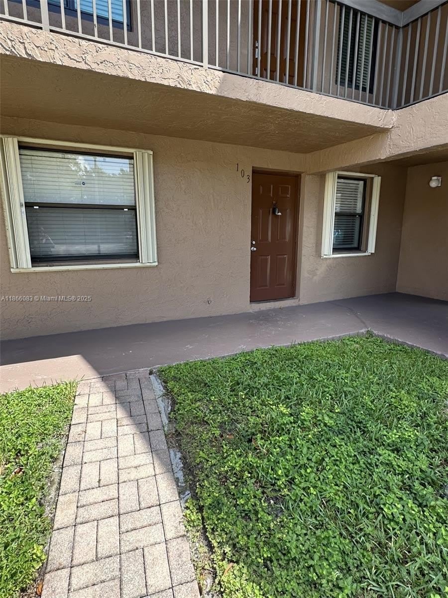 10003 Winding Lake Rd