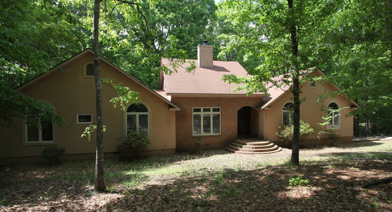 Whippoorwill Estates Rental Available for October!