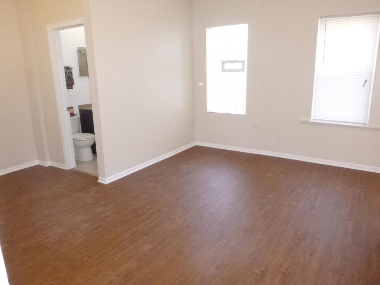 3156 West Warren Boulevard