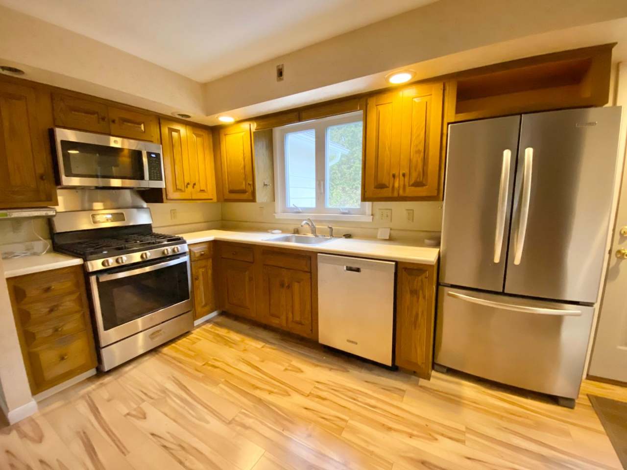 4 Bedroom Home in Burlington VT Available 12/1!