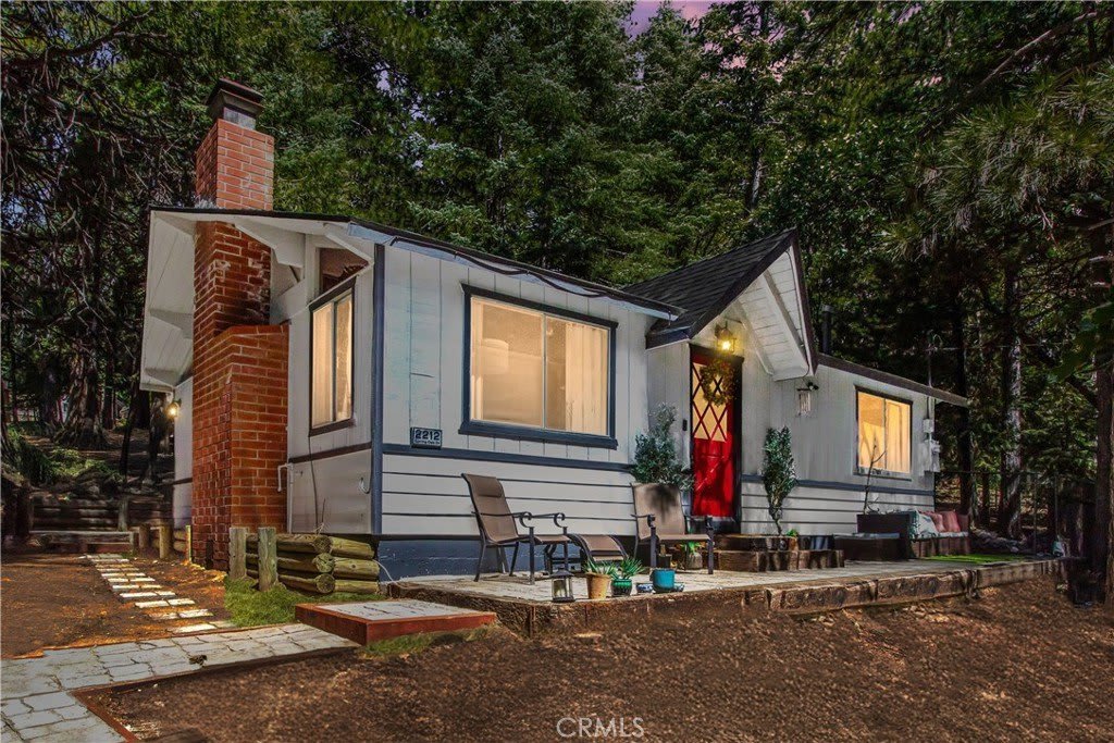 2212 Spring Oak Drive