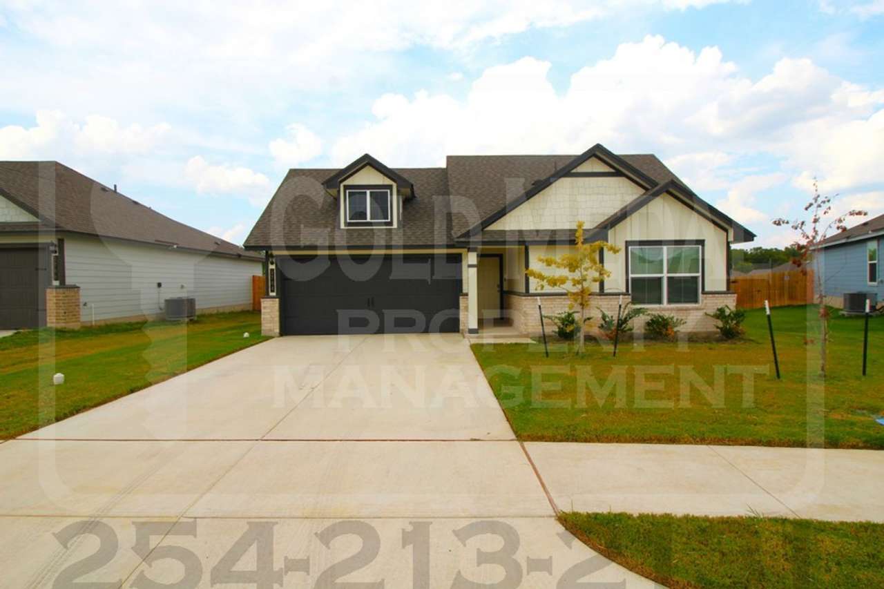 1704 Cedrus Dr. – Modern Living in Belton!