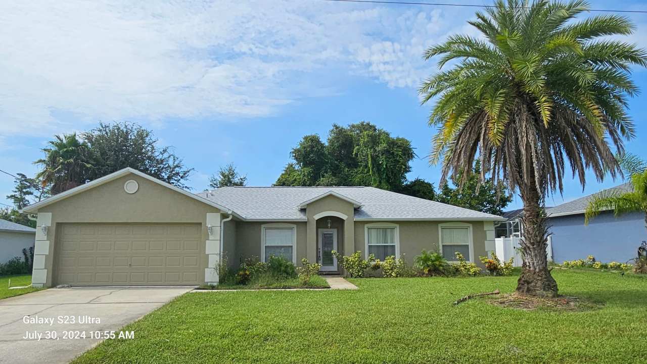 Beautifully Maintained Home In Palm Harbor