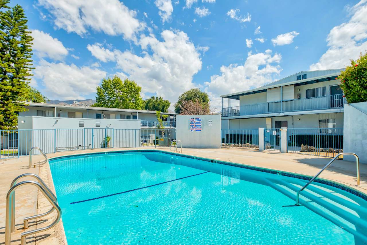 Sunland Park Apartments