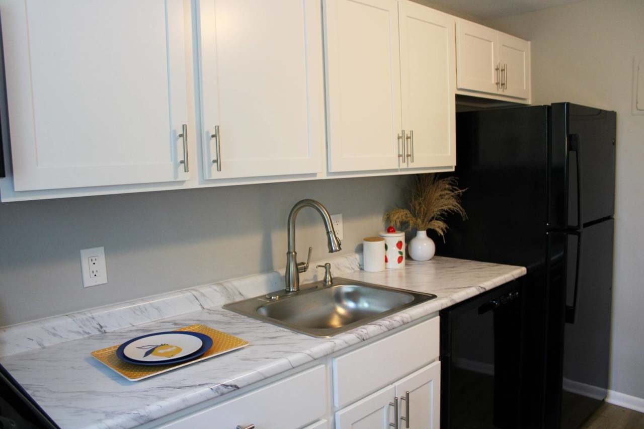 Highview Manor Apartments